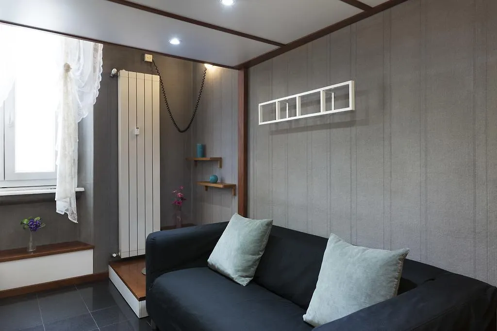 Easy Apartments Milano Mediolan
