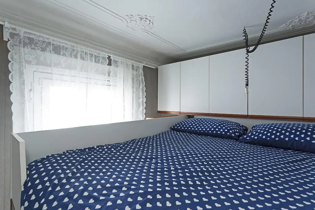 Easy Apartments Milano Mediolan