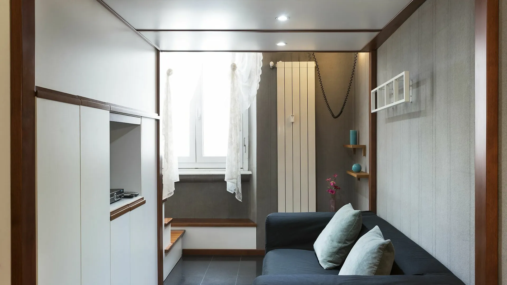 Easy Apartments Milano 0*, Mediolan